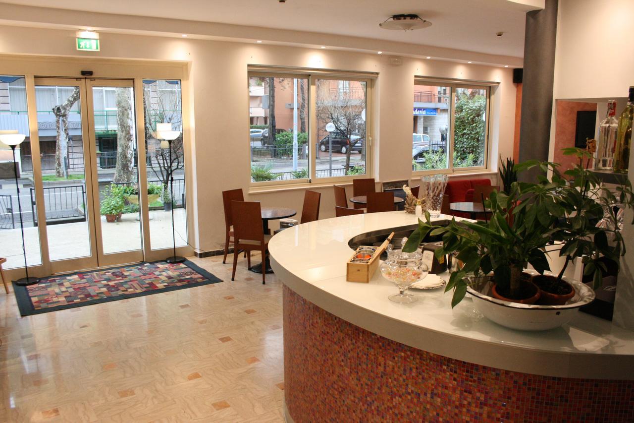 Hotel Ardesia リミニ エクステリア 写真